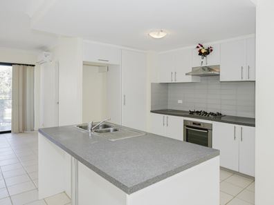 Unit 3/5 Eastleigh Loop, Currambine WA 6028