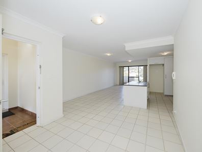 Unit 3/5 Eastleigh Loop, Currambine WA 6028
