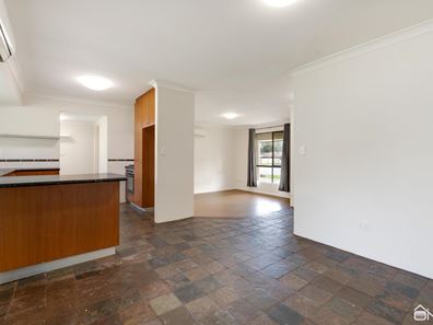 1 Briggs Place, Armadale WA 6112