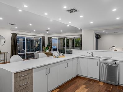 29 Dulegal Way, Aveley WA 6069