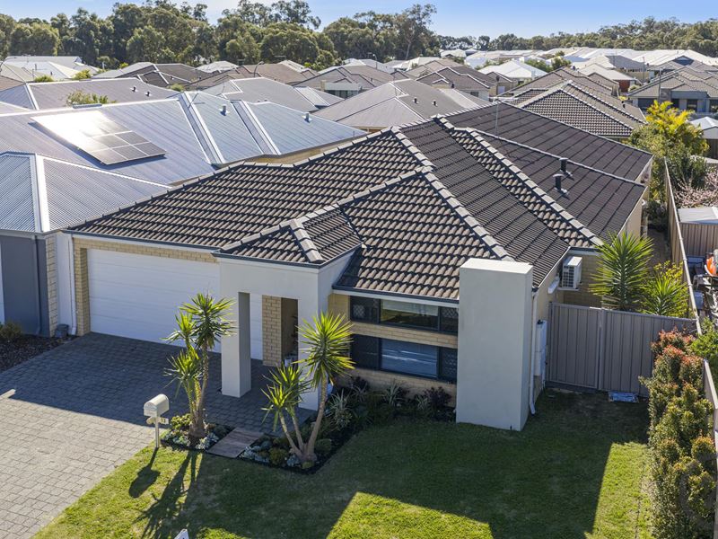 13 Wentworth Heights, Meadow Springs