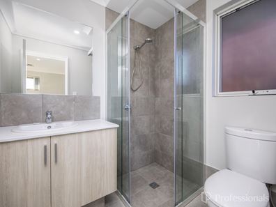 3 Mannikin Way, Maddington WA 6109