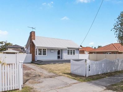 4 Finnan Street, Cloverdale WA 6105
