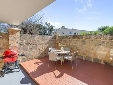 9/45 Robert Street, Como WA 6152