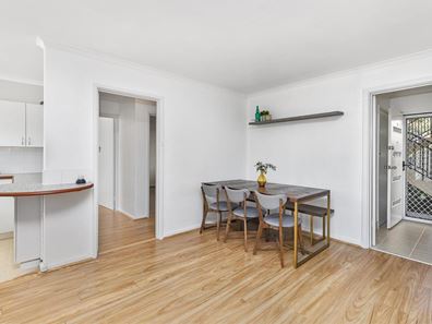 9/45 Robert Street, Como WA 6152