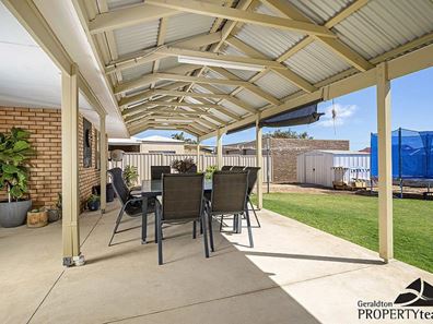 11 Duclas Place, Sunset Beach WA 6530