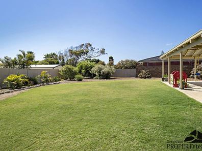 11 Duclas Place, Sunset Beach WA 6530