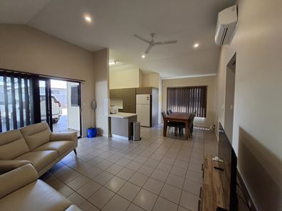 2/11 Rowan Street, Derby WA 6728
