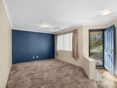 27 Blaxland Road, Dalyellup WA 6230