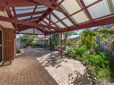 19 Plympton Mews, Hillarys WA 6025