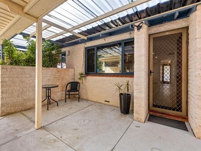 6/224 Labouchere Road, Como WA 6152