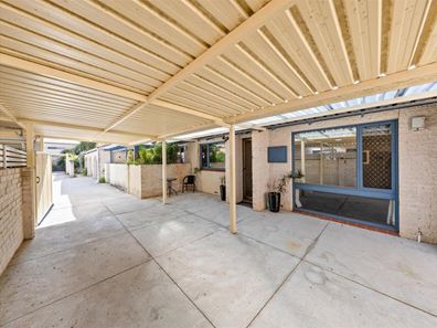 6/224 Labouchere Road, Como WA 6152
