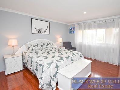 25 Democrat Close, Kangaroo Gully WA 6255