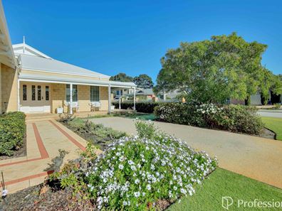 1 Marston Way, Canning Vale WA 6155