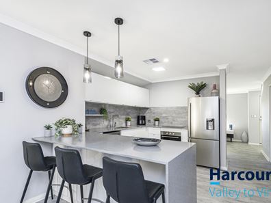 18 Weyba Turn, Ellenbrook WA 6069