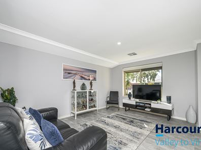 18 Weyba Turn, Ellenbrook WA 6069