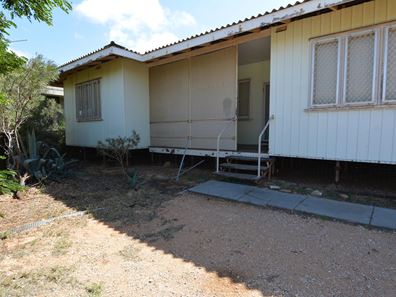 14 Richards Street, Carnarvon WA 6701