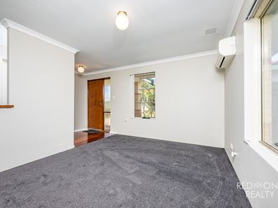 4/9 Leatherwood Way, Huntingdale WA 6110