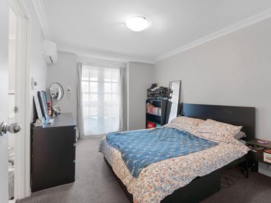 30/22 Nile St, Perth WA 6000
