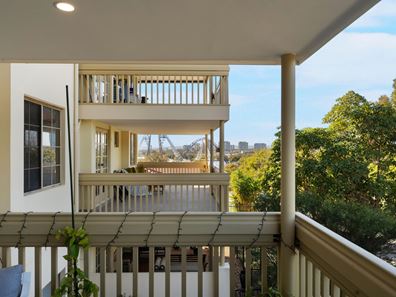 30/22 Nile St, Perth WA 6000