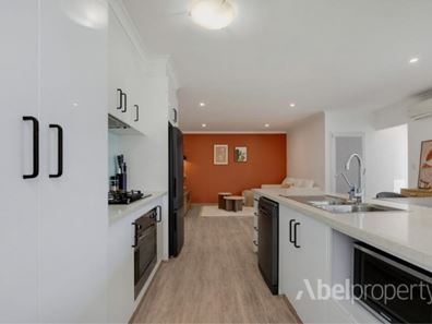 7/45 Sackville Terrace, Scarborough WA 6019