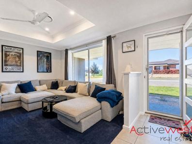 3 Colonen Street, Wandina WA 6530