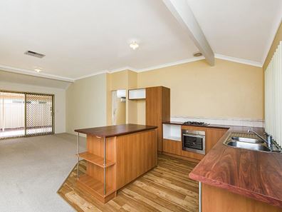 50 Aroona Way, Maddington WA 6109