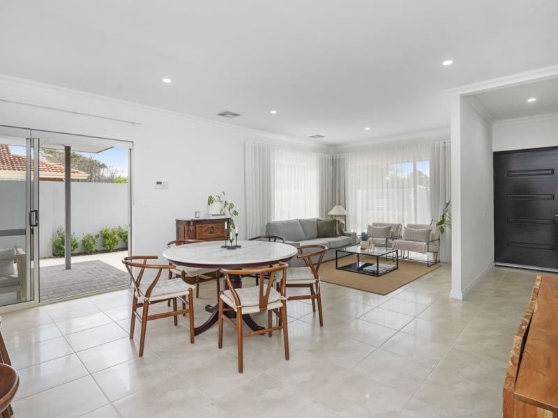 12 Kennedia Lane, Mount Claremont WA 6010