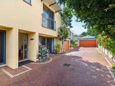 42B Foss Street, Bicton WA 6157