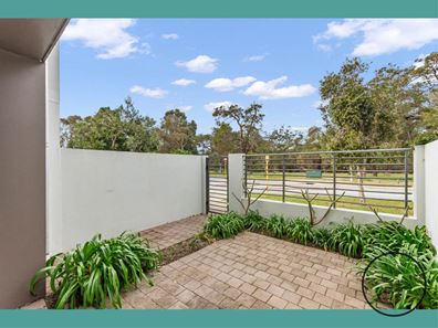 2/5 Bower Driver Erskine, Erskine WA 6210