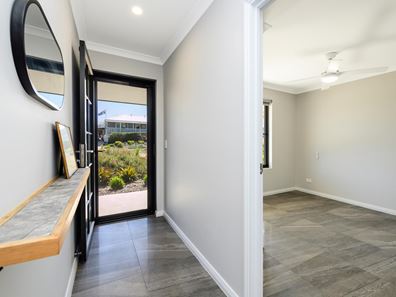 8 Tomkins Bend, Toodyay WA 6566