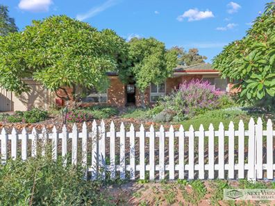 31 Kootingal Rd, Armadale WA 6112