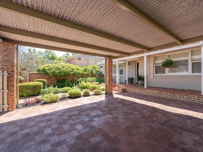 64B Gairloch Street, Applecross WA 6153