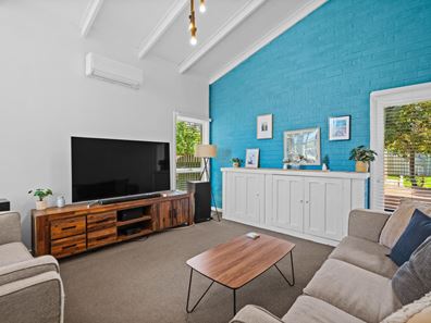8 Taurus Court, Rockingham WA 6168