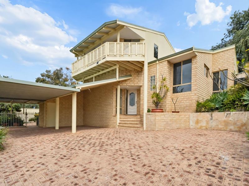 34B Gnobar Way, Mullaloo WA 6027
