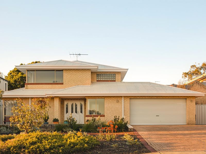 14 Milne Street, Bicton WA 6157