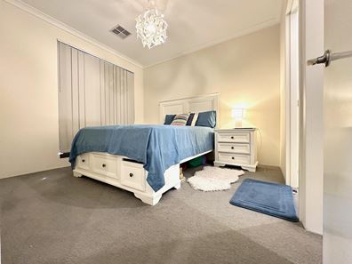 35 Marwood Circuit, Success WA 6164