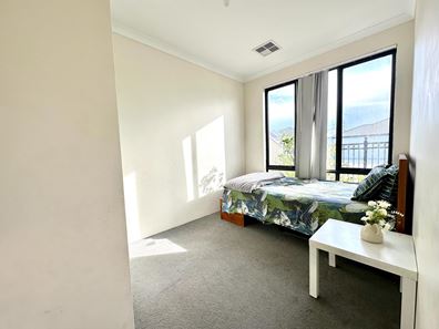 35 Marwood Circuit, Success WA 6164