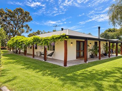 26 Harmony Drive, Ambergate WA 6280