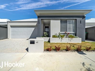 40 Casina Way, Jindalee WA 6036
