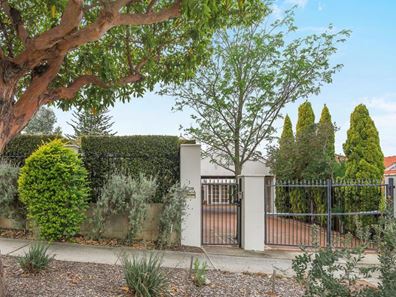 136 Eighth Avenue, Maylands WA 6051