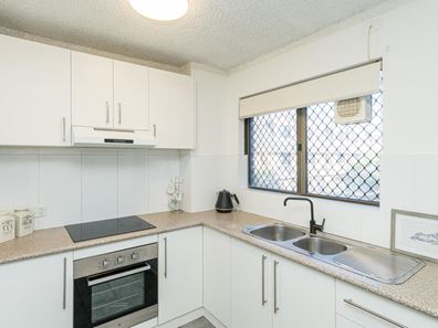 79/309 Harborne Street, Glendalough WA 6016