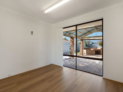 90 Farrington Road, Leeming WA 6149