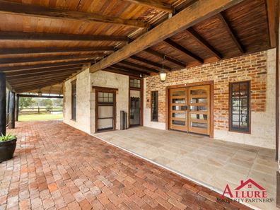 107 Malek Drive, Mardella WA 6125