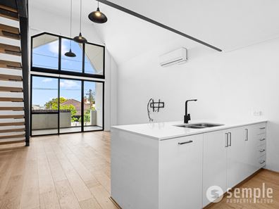 4/240 South Terrace, South Fremantle WA 6162