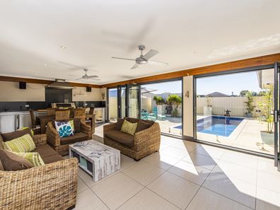 54 Greeson Parkway, Secret Harbour WA 6173