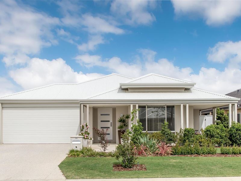 17 Raeside Drive, Landsdale WA 6065