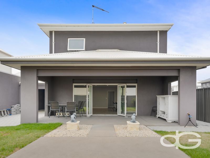 30 Longford Road, Beaconsfield WA 6162