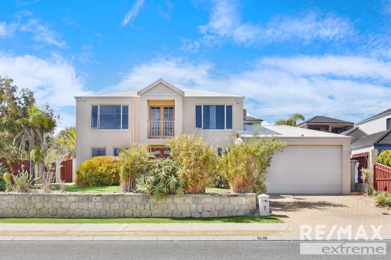 44 Rochester Drive, Mindarie, WA 6030 