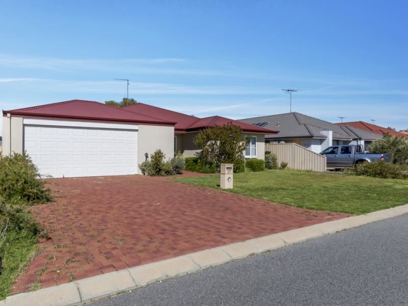 37 Greenacre Street, Pinjarra WA 6208